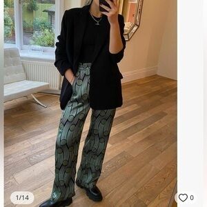 New Zara | Highrise Green & Black Bohemian Flowy Print  Pants